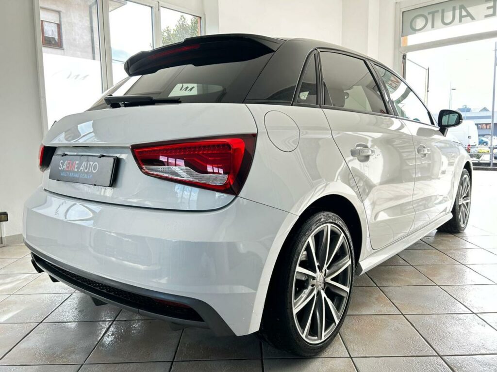 AUDI A1 SPB 1.0 TFSI SLINE